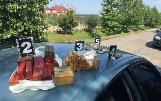 Продавали взрывчатку: на Закарпатье СБУ задержала военнослужащих