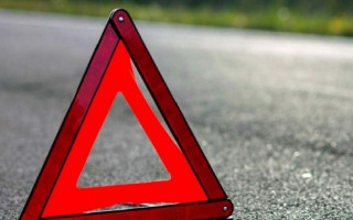 Под Черниговом перевернулся автобус с детьми, есть пострадавшие