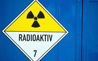 Опасная находка: под Хмельницким обнаружили радиоактивный контейнер