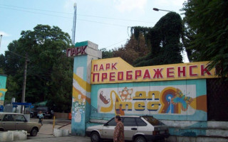 В центре Одессы неизвестные за одну ночь украли сразу 100 новых скамеек