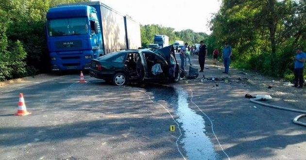 Страшное ДТП на Буковине: пострадало семь человек