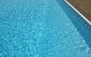 Загадочная смерть мужчины в бассейне на Закарпатье: все подробности