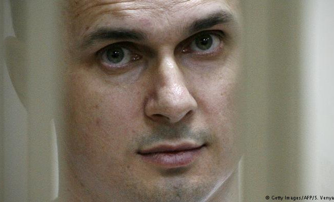 «Дела плохи»: состояние Сенцова ухудшилось, он почти не встает