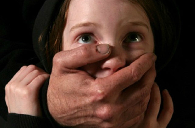 Трагедия в Одессе: задержали пенсионера, который издевался над 4-летней внучкой