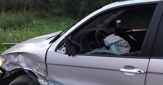 Голливудская погоня в Калушском районе: водитель убегал от копов и врезался в «Таврию»