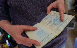 Без регистрации: какие трудности ожидают при оформлении ребенка в школу и получении льгот