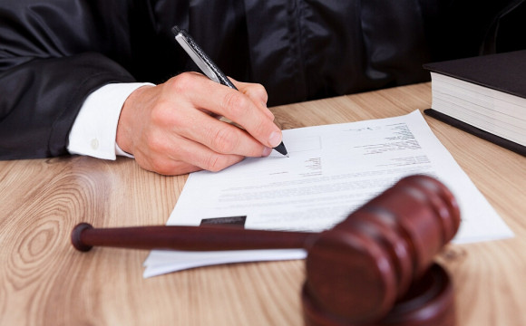 Суд оштрафовал прокурора, который не задекларировал покупку нового авто