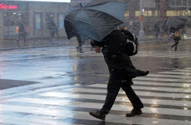 На западе Украины объявлено штормовое предупреждение