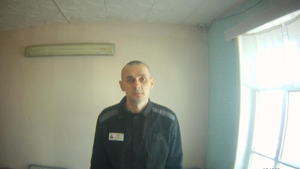 Российские тюремщики утверждают, что вес Сенцова в норме