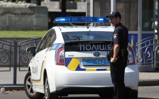 Под Киевом полицейский задержали пьяного водителя маршрутки