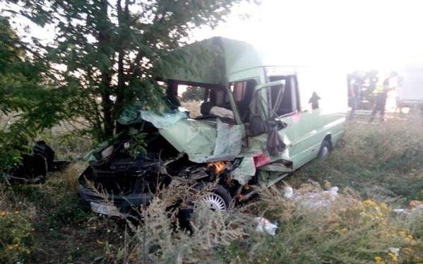 Жуткое ДТП с участием маршрутки: водитель погиб на месте