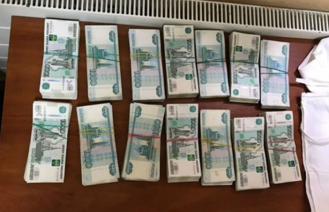 Денежные пешеходы: украинцы пытались пронести в Россию миллионы рублей
