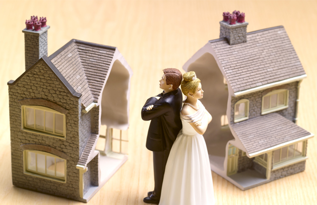 Дает ли право развод выписать бывшего супруга из квартиры: решение суда