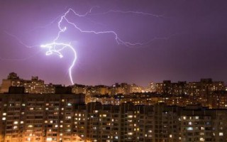 Киевлян предупредили о грозах и шквалах