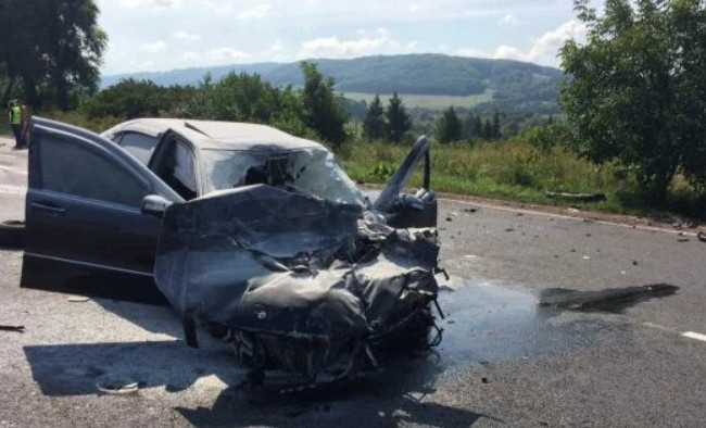 Под Львовом произошло жуткое ДТП с туристическим автобусом