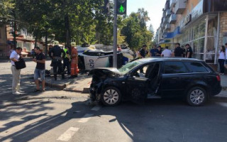 Жуткое ДТП с патрульными в Сумах: полицейские ехали на красный сигнал светофора