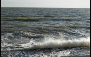 Девушка с ребенком погибла во время шторма: есть подробности