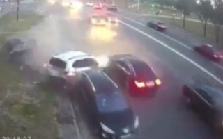 Водитель «БМВ», протаранивший 3 машины на парковке в Киеве, был пьян и без прав