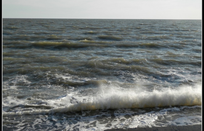 Девушка с ребенком погибла во время шторма: есть подробности