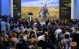 Порошенко назвал условия России кабальными и неприемлемыми для украинцев