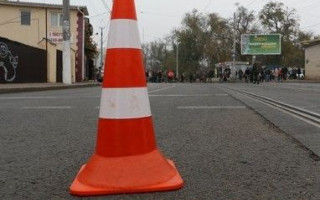 Жуткое ДТП в Запорожье: перевернулась маршрутка