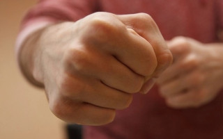 Злоумышленники напали на врача в Ровно: все подробности