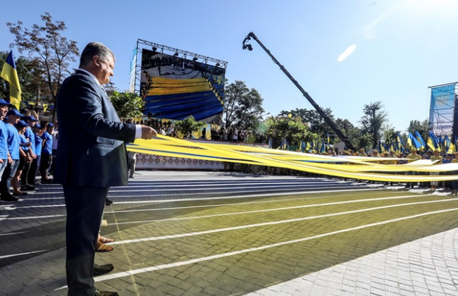 Порошенко извинился за слова об АТО, которое «продлится часы»