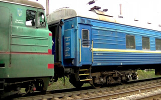 Поезд сбил пьяного мужчину и протащил несколько метров