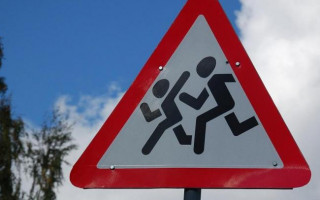 Страшная смерть: в Кривом Роге ВАЗ сбил насмерть 9-летнюю девочку и скрылся