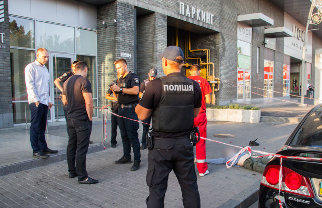 Загадочное самоубийство пары в Днепре: нашли записку