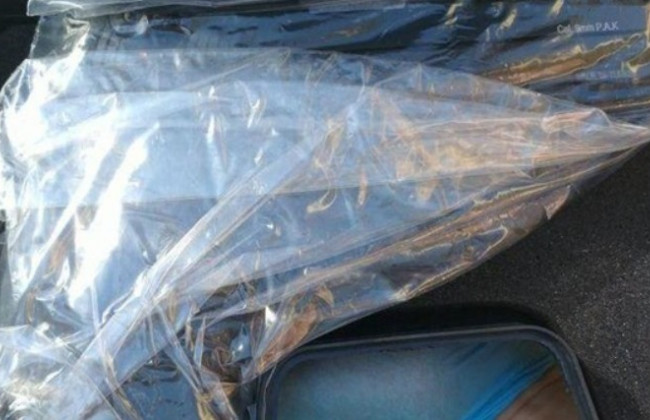 Продавали пистолеты: в Каменском задержали торговца оружием