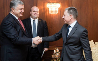 Порошенко встретился с Волкером: названы обсуждаемые темы