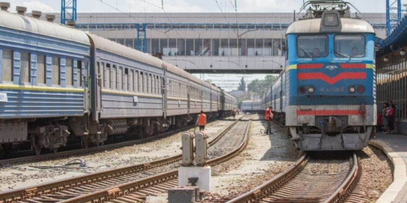 В Украине снижают стоимость проезда в поездах