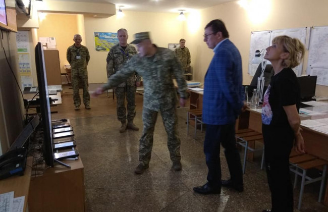 Генпрокурор лично убедился в мощности украинской армии