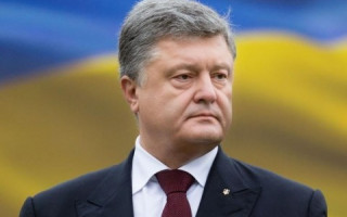 Порошенко встретится с руководителями парламентских фракций и групп