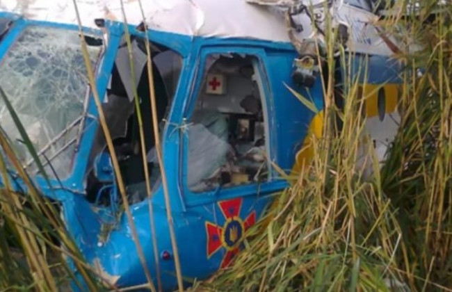 Крушение пожарного вертолета под Харьковом: за дело взялась прокуратура