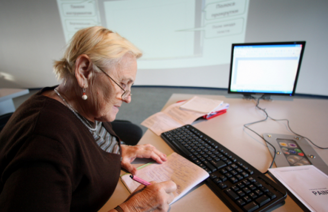 Пенсия или зарплата: работающим пенсионерам сделали важное сообщение