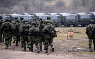 В Украину из РФ въехала колонна с военными, - волонтер