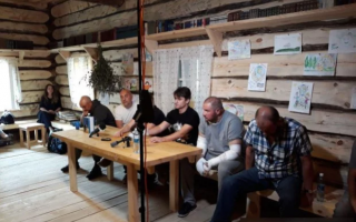 Сидит с забинтованными руками: «собратьев» Захарченко зафиксировали в Москве