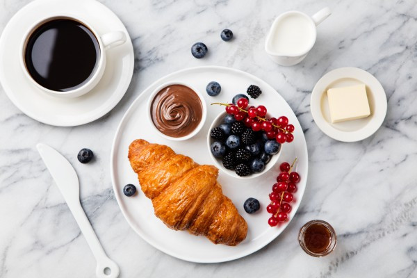 Правильный завтрак: что категорически нельзя есть натощак