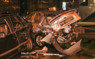 Въехал в припаркованный автомобиль: в Киеве произошло крупное ДТП