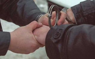 Наркоторговцы в погонах: силовики задержали преступную группу