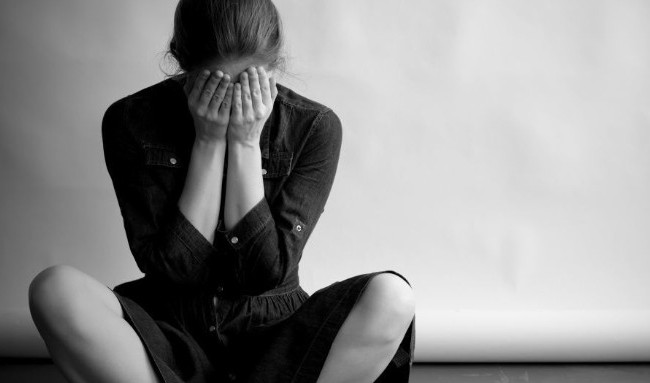 Душили и били: старшеклассницы поиздевались над 10-летней школьницей