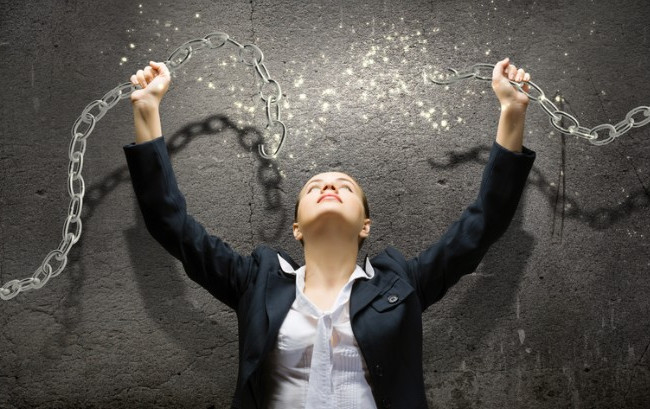 Продавал украинок: полиция задержала гражданина Польши