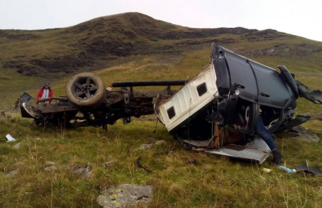 Джип упал в пропасть: на Закарпатье погиб отец с сыном