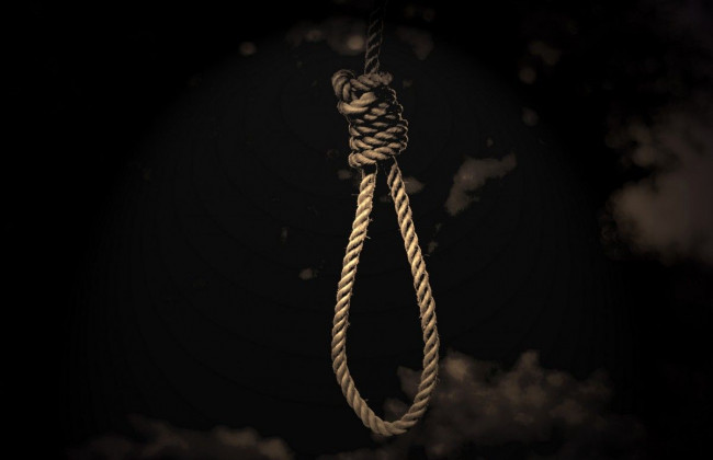 Нашли в собственном доме: повесился участник ООС