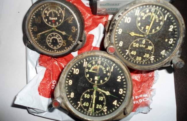 Опасная находка: пограничники обнаружили у поляка радиоактивные часы