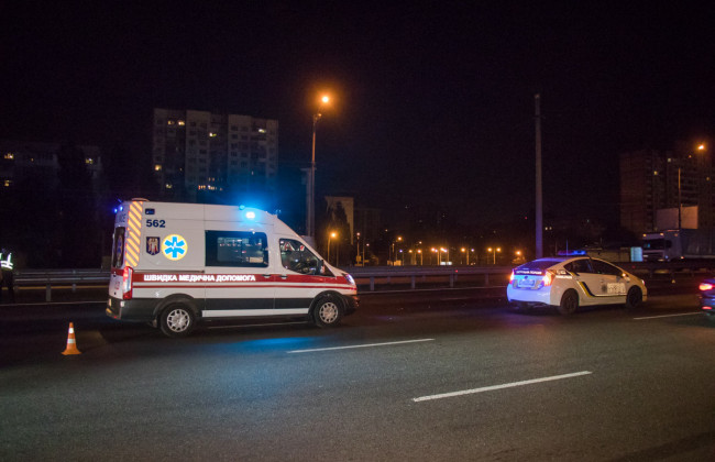 Перебегал 8-полосную дорогу: в Киеве погиб мужчина