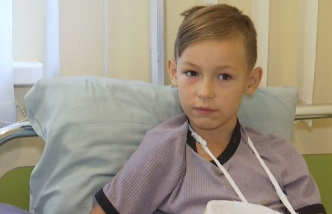 «Покалечил руку»: баллон с газом упал на ребенка в ТРЦ