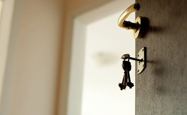 В Киеве разоблачили дерзких мошенников с недвижимостью